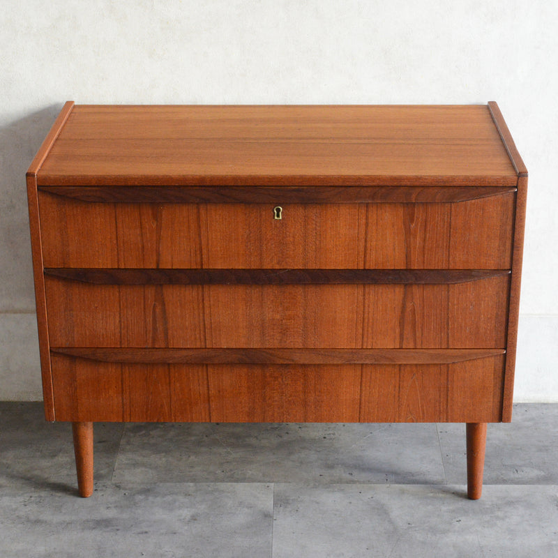 デンマークヴィンテージ  チーク３段チェスト5-148