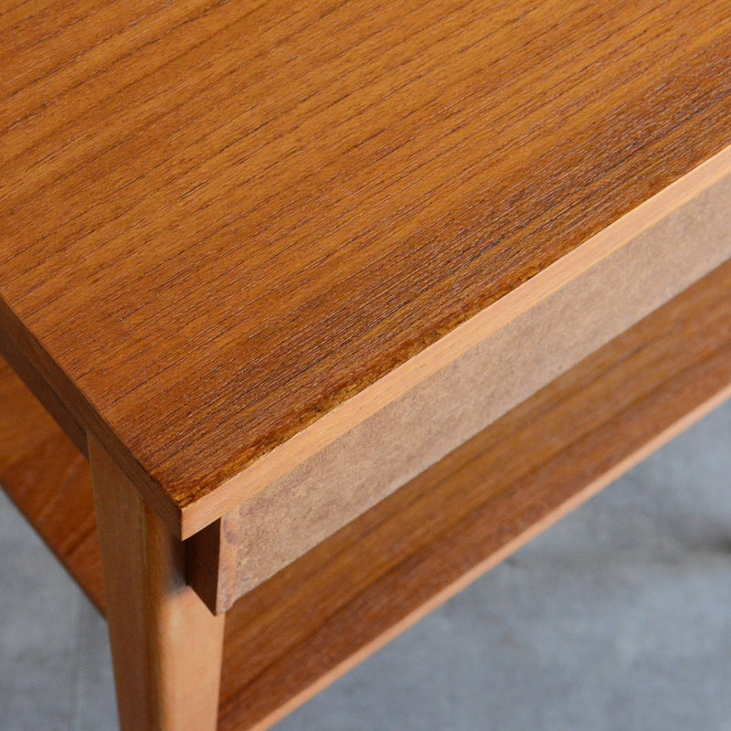 スウェーデンヴィンテージ　サイドテーブル5-72(抽斗付)