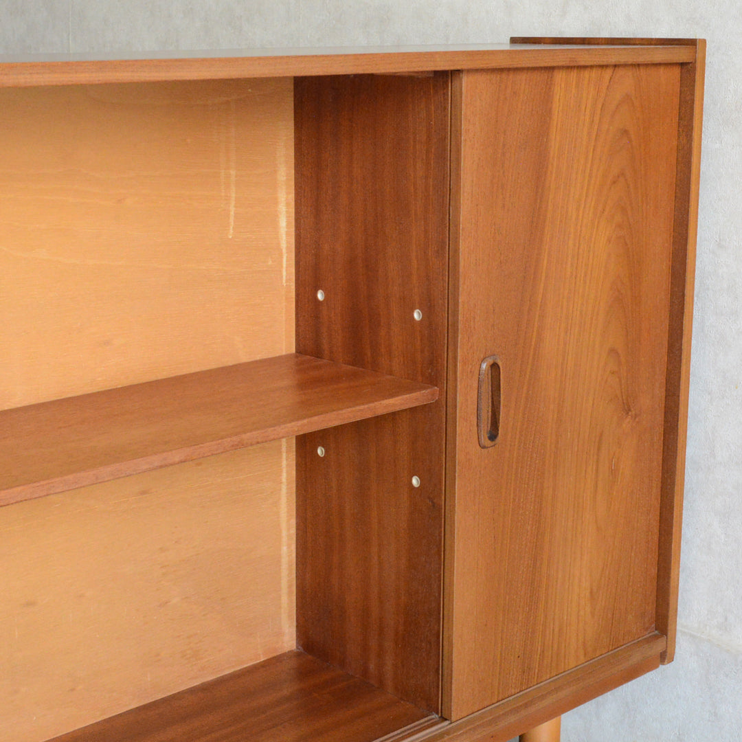 ミッドセンンチュリー ヴィンテージ　ガラスキャビネット 98(木扉付）