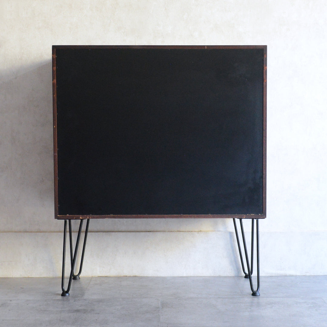 60S ヴィンテージ ガラスキャビネット60(ヘアピンレッグ）