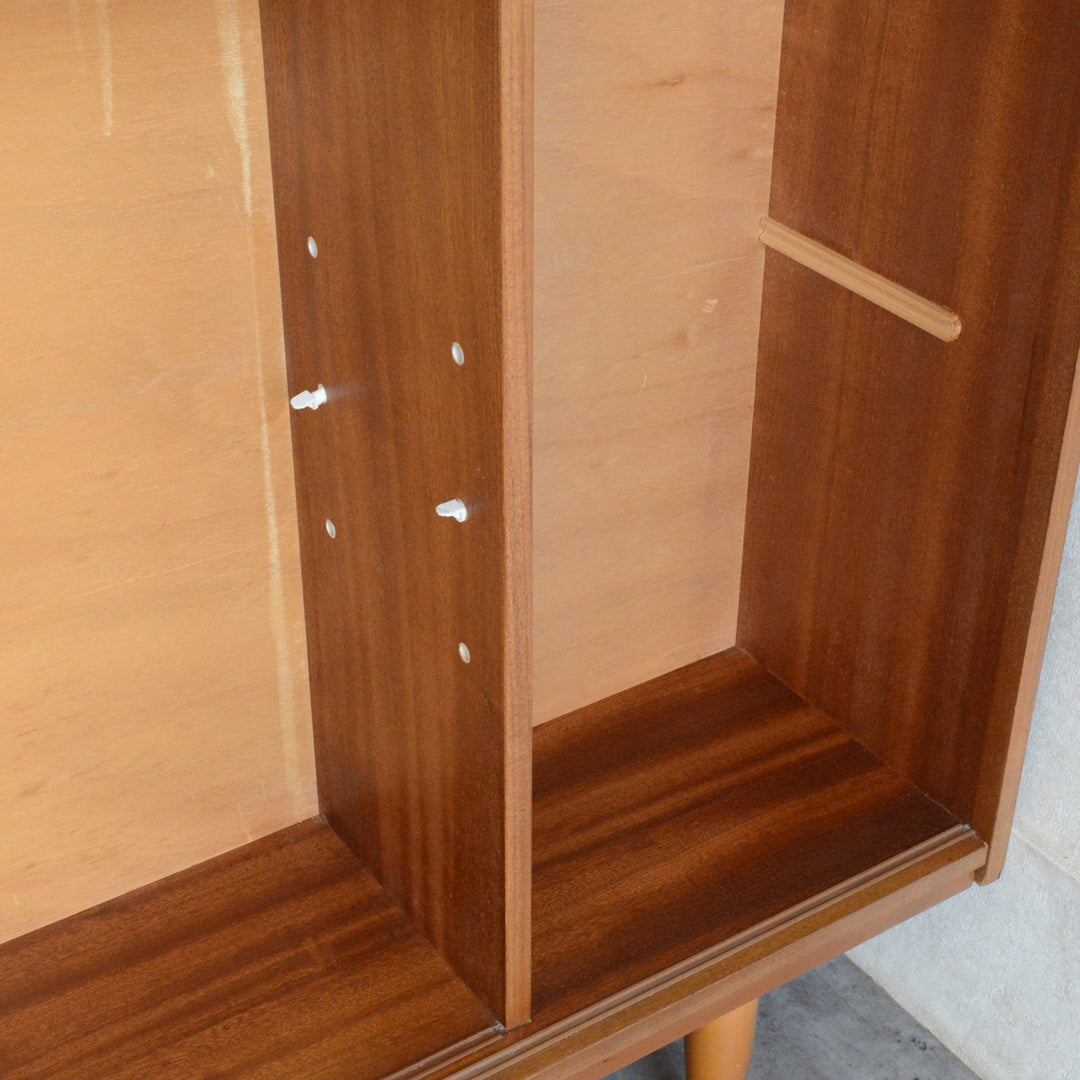 ミッドセンンチュリー ヴィンテージ　ガラスキャビネット 98(木扉付）