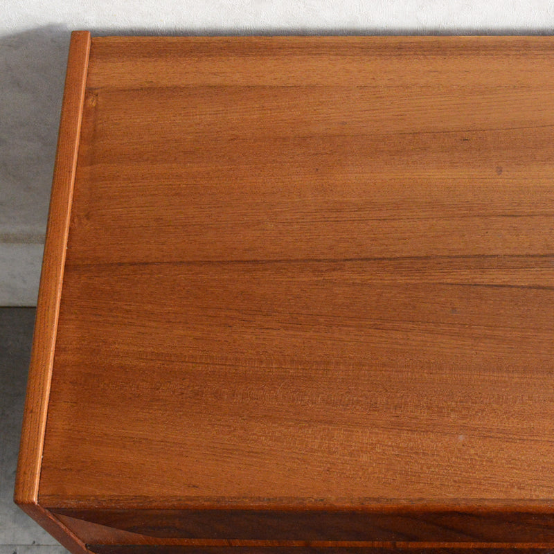 デンマークヴィンテージ  チーク３段チェスト5-148