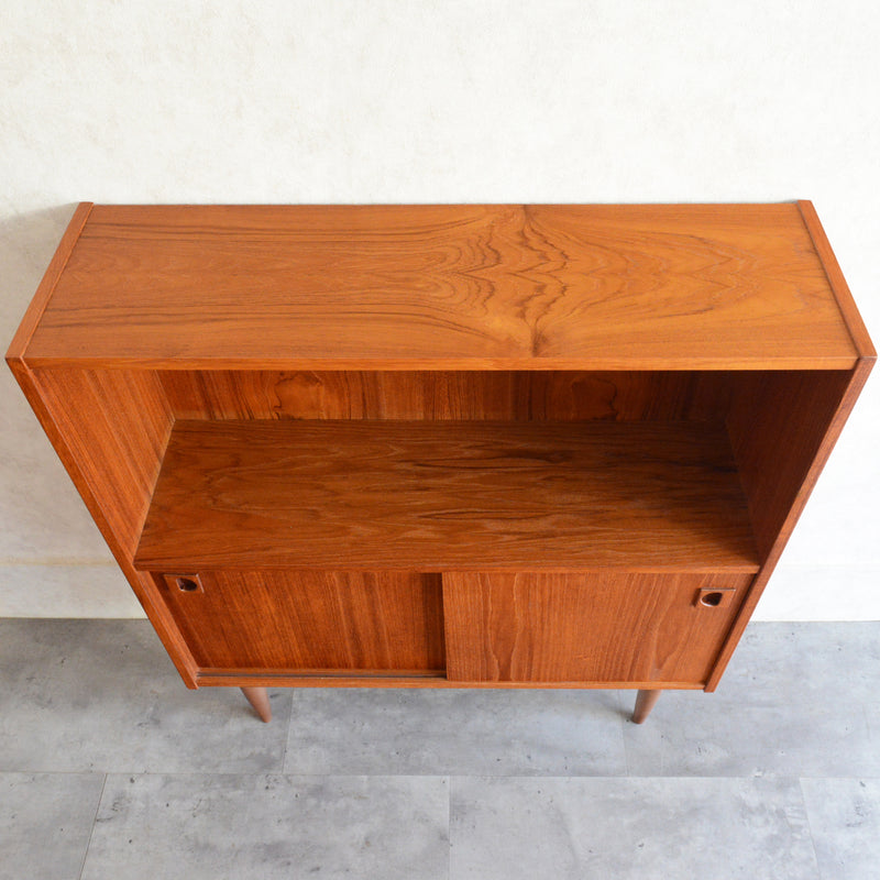 デンマーク ヴィンテージ チーク シェルフ (木扉付）6-69