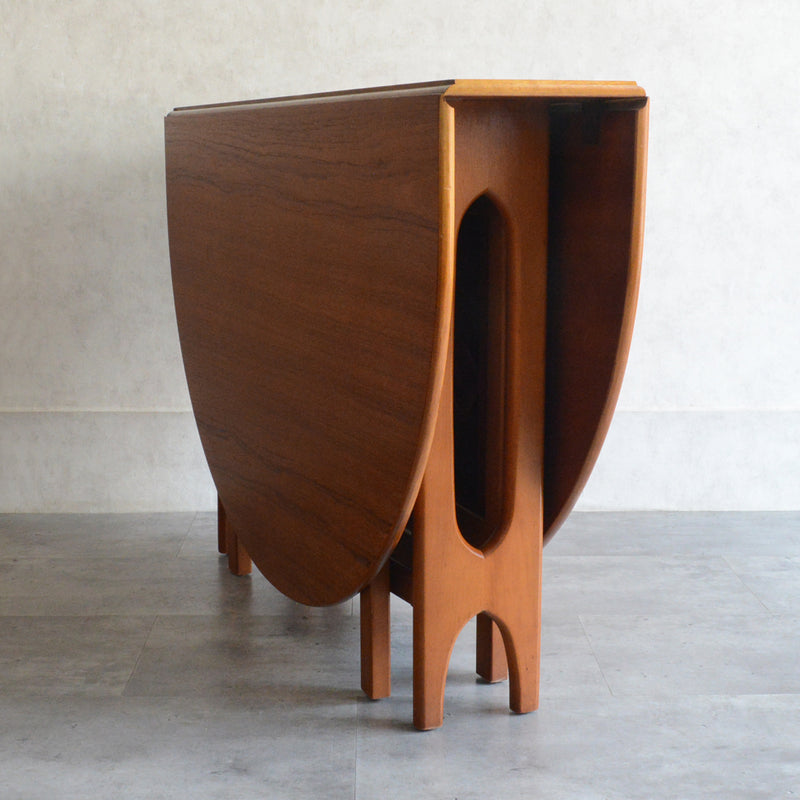 Jentique ジェンティーク　ゲートレッグテーブル 45（オーバル・天板剝離再塗装済）