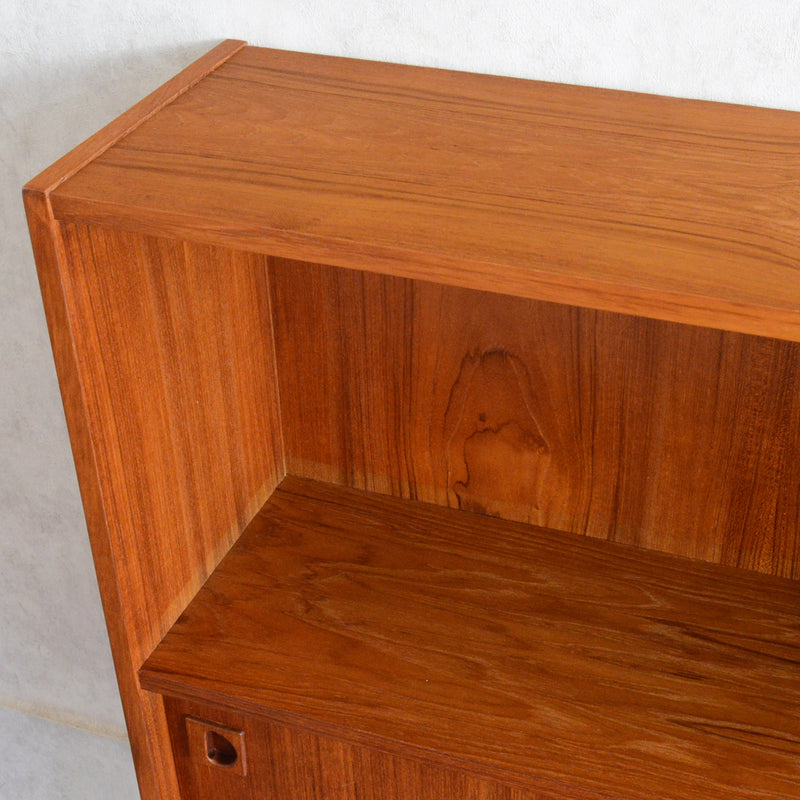 デンマーク ヴィンテージ チーク シェルフ (木扉付）6-69