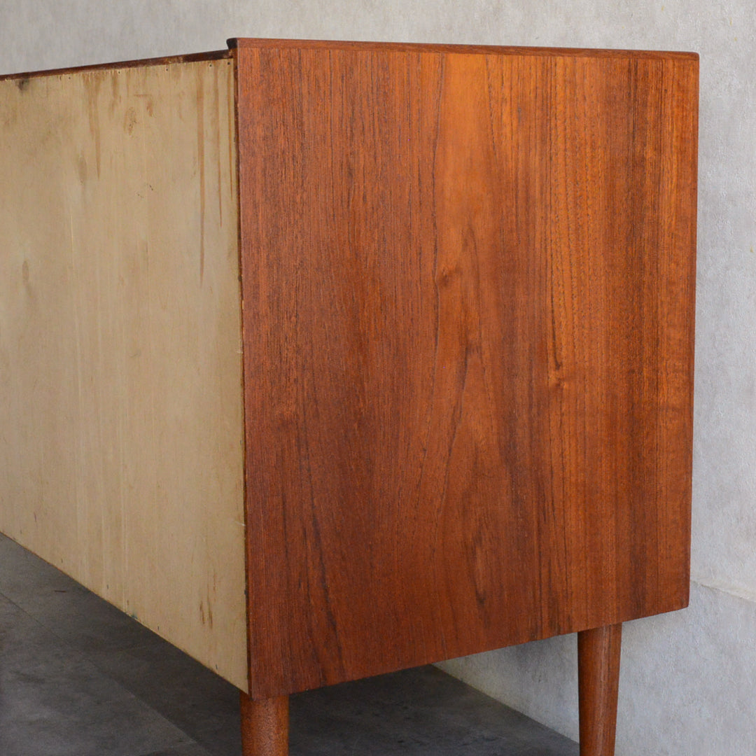 デンマークヴィンテージ  チーク３段チェスト5-148