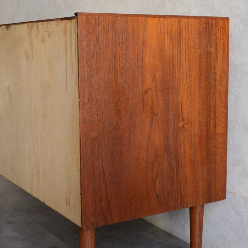 デンマークヴィンテージ  チーク３段チェスト5-148