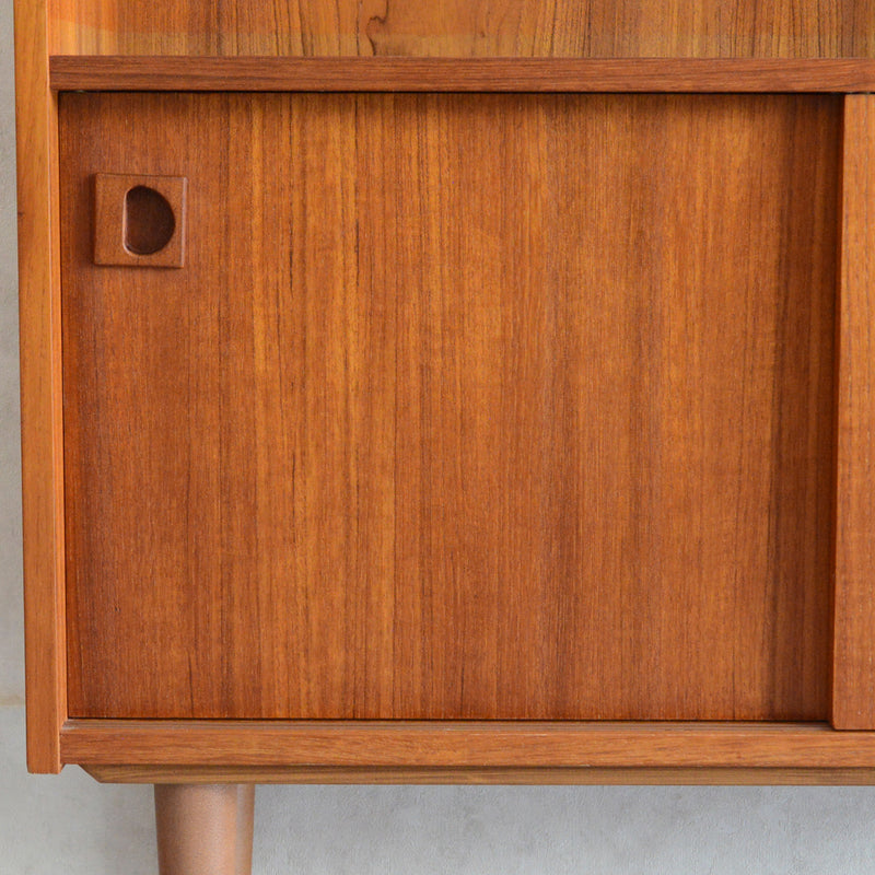 デンマーク ヴィンテージ チーク シェルフ (木扉付）6-69