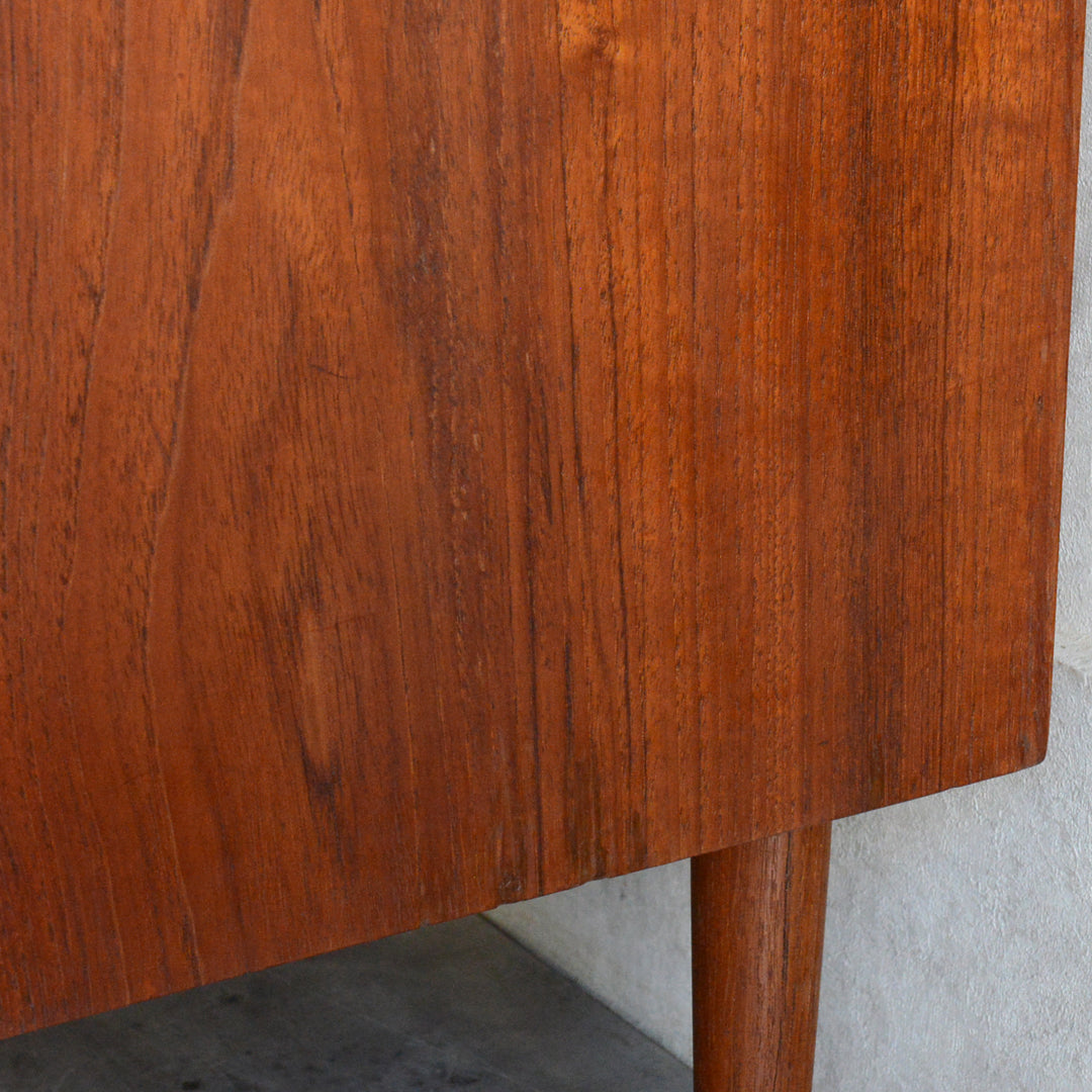 デンマークヴィンテージ  チーク３段チェスト5-148