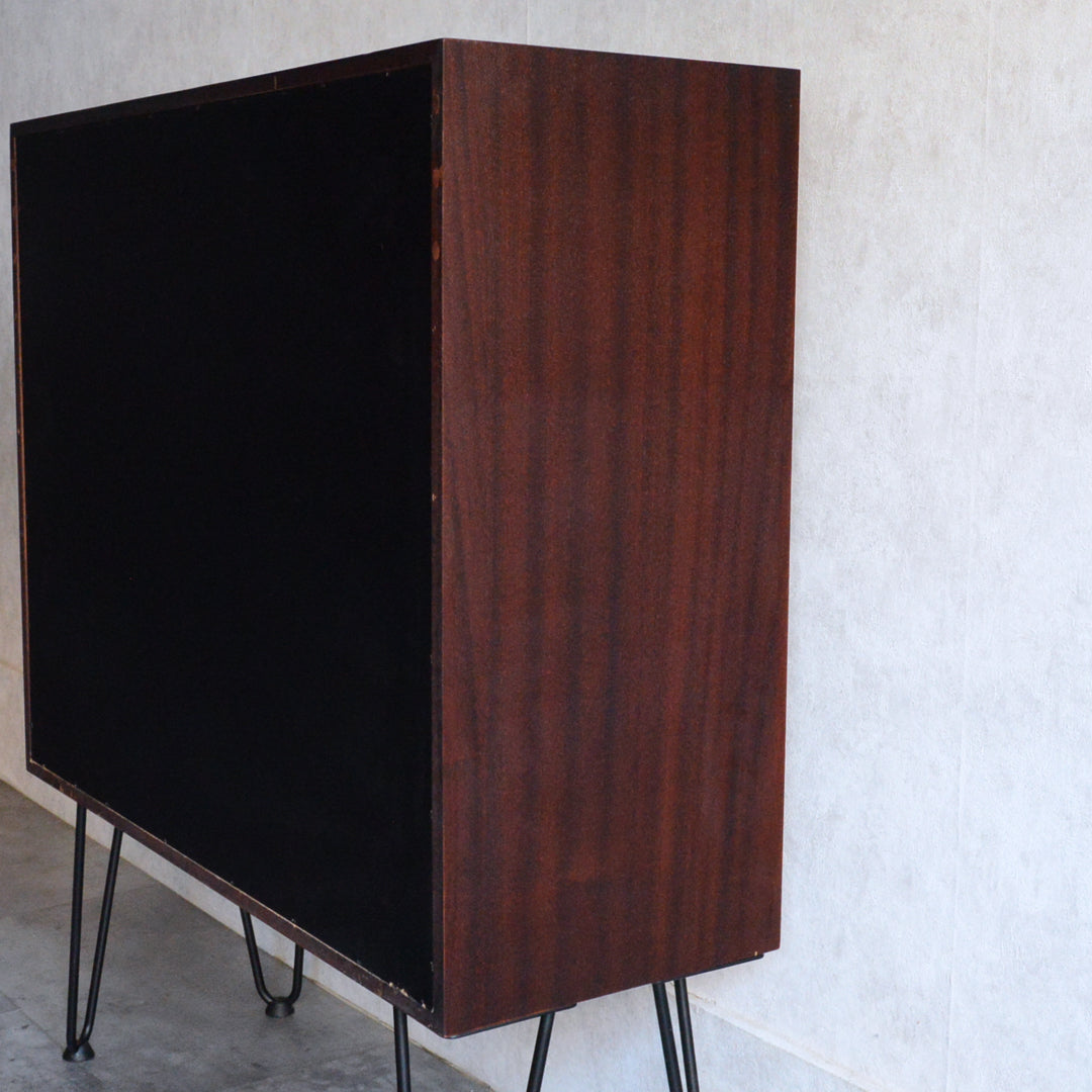 60S ヴィンテージ ガラスキャビネット60(ヘアピンレッグ）