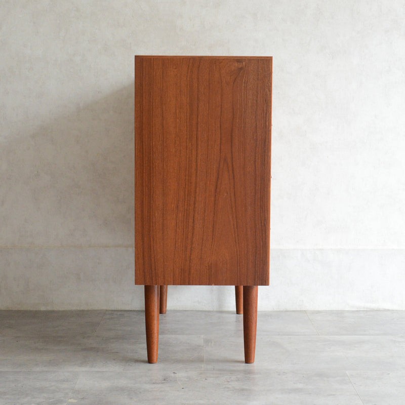 デンマークヴィンテージ  チーク ４段チェスト D-13