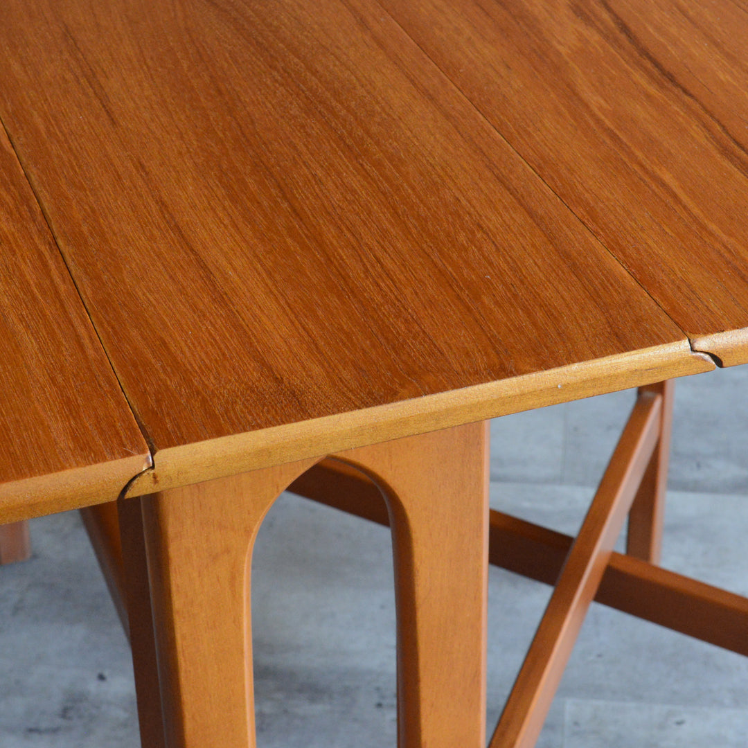 Jentique ジェンティーク　ゲートレッグテーブル 45（オーバル・天板剝離再塗装済）