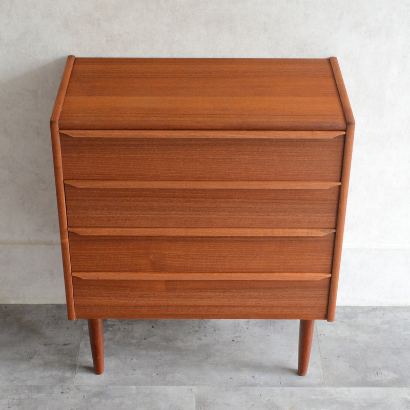 デンマークヴィンテージ  チーク ４段チェスト D-13