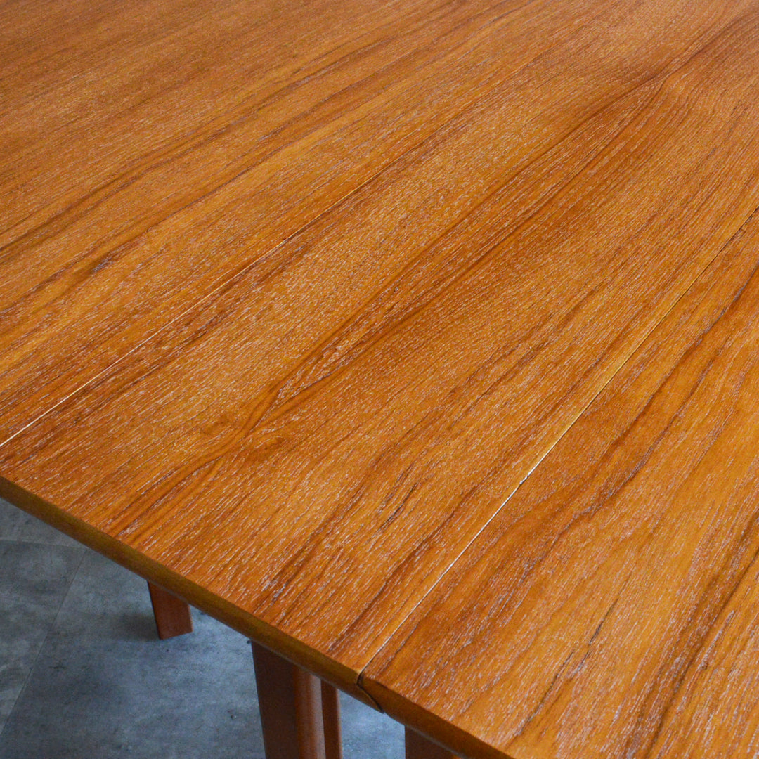 Jentique ジェンティーク　ゲートレッグテーブル 45（オーバル・天板剝離再塗装済）