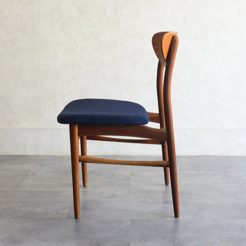 デンマークヴィンテージ チークダイニングチェア5-149 （ネイビー）