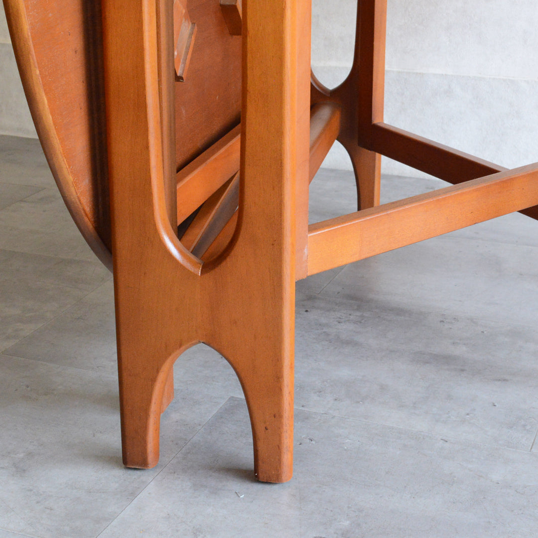 Jentique ジェンティーク　ゲートレッグテーブル 45（オーバル・天板剝離再塗装済）