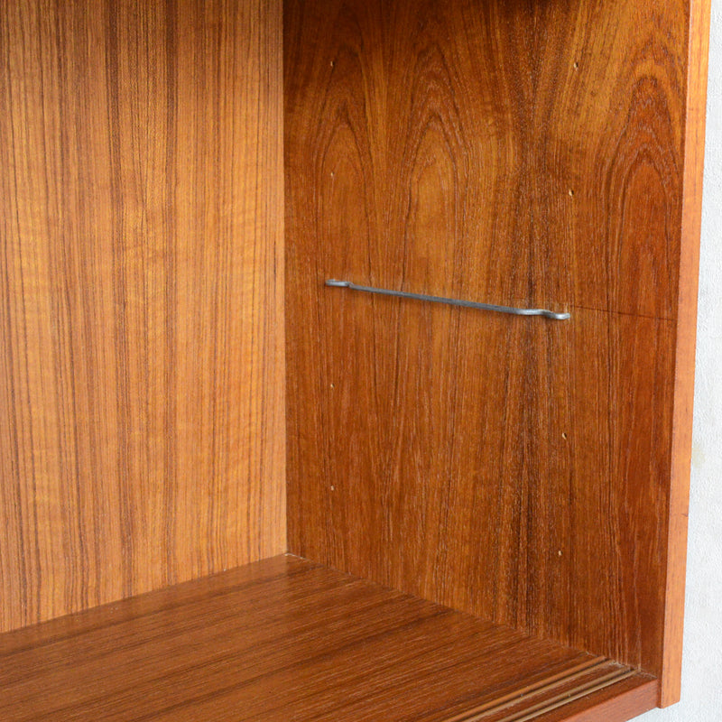 デンマーク ヴィンテージ チーク シェルフ 5-65　（木扉付）