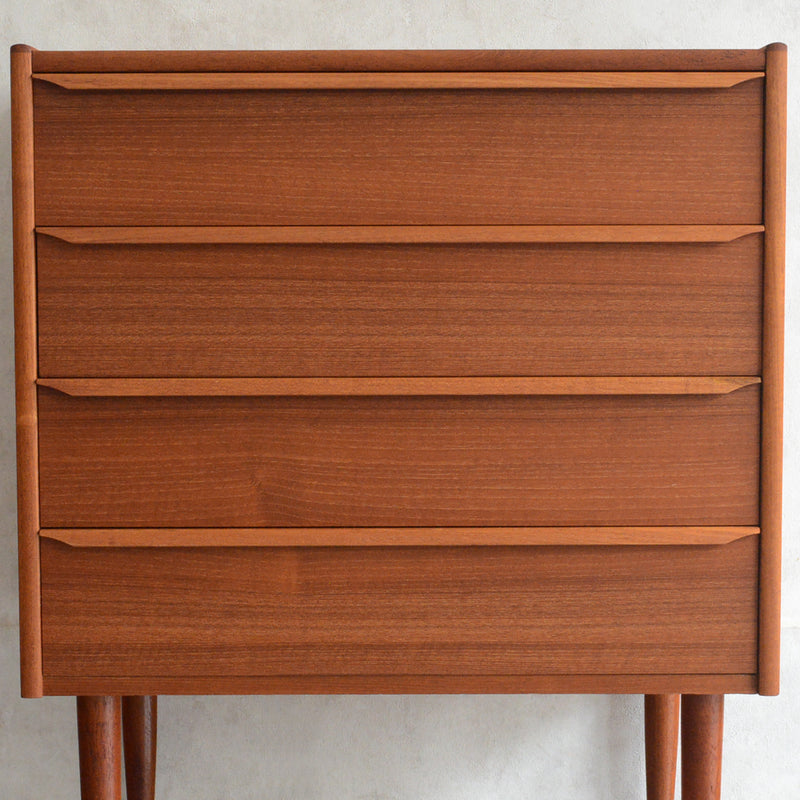 デンマークヴィンテージ  チーク ４段チェスト D-13