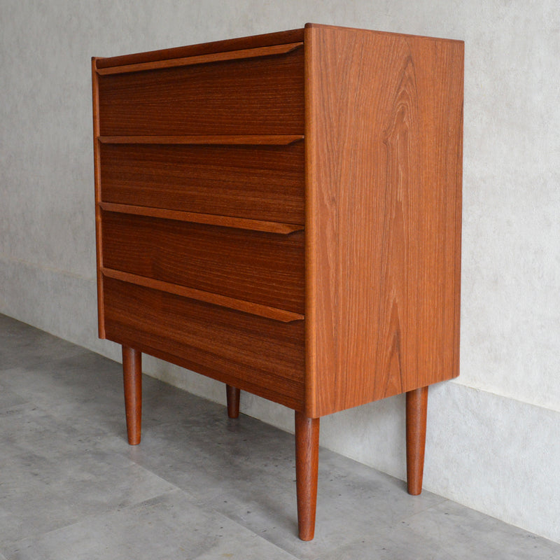 デンマークヴィンテージ  チーク ４段チェスト D-13