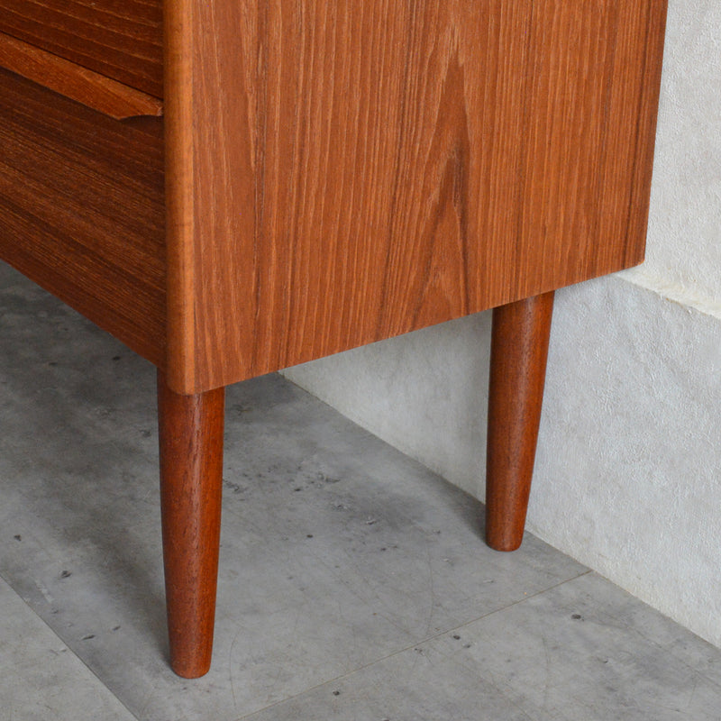 デンマークヴィンテージ  チーク ４段チェスト D-13