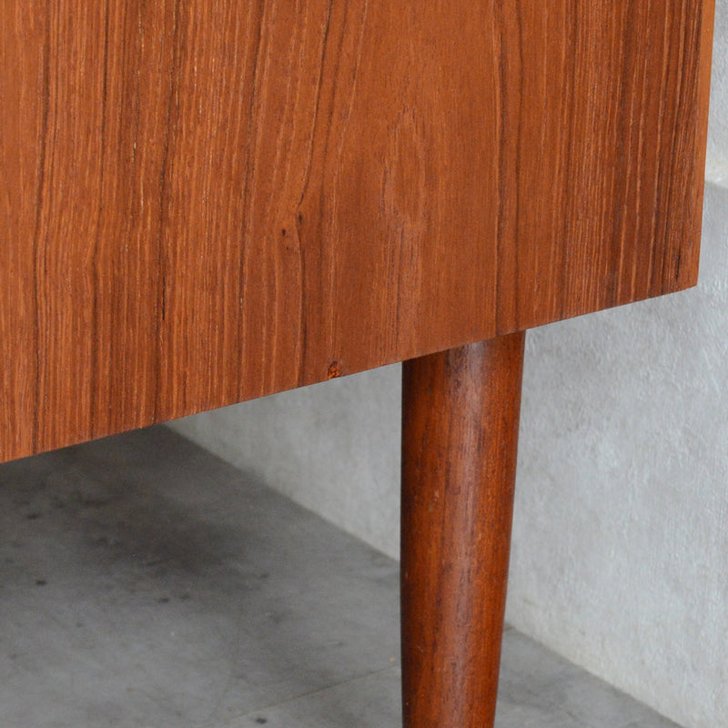 デンマークヴィンテージ  チーク ４段チェスト D-13