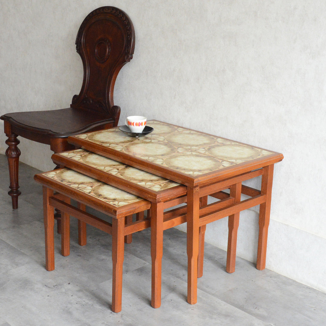 ミッドセンチュリー ヴィンテージ　タイルトップネストテーブル 14