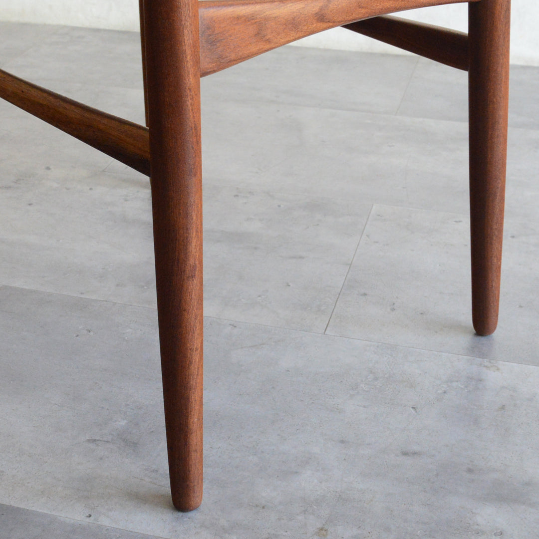 デンマークヴィンテージ チークダイニングチェア5-149 （ネイビー）