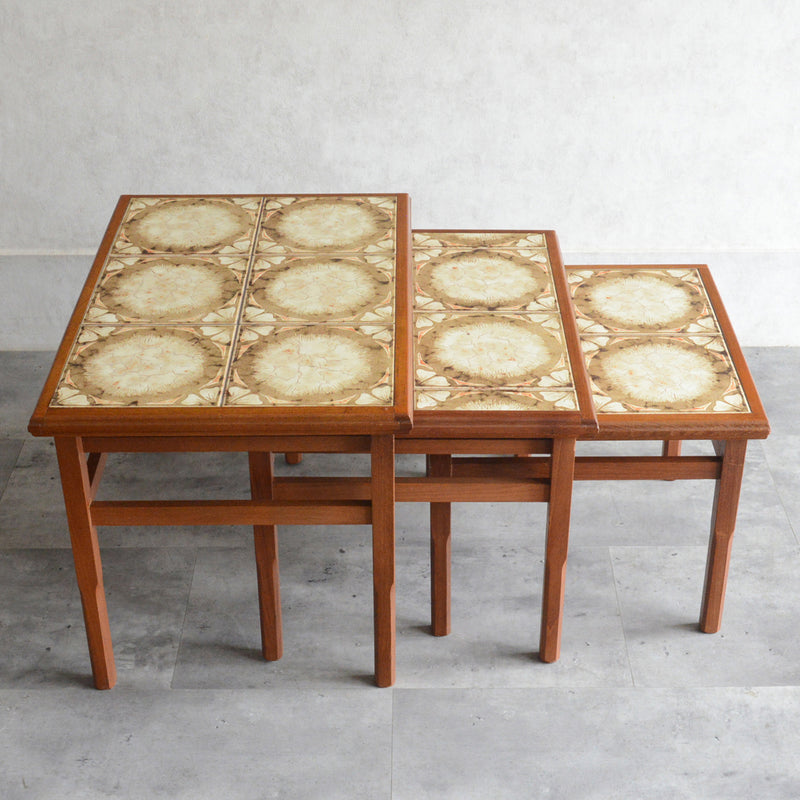 ミッドセンチュリー ヴィンテージ　タイルトップネストテーブル 14