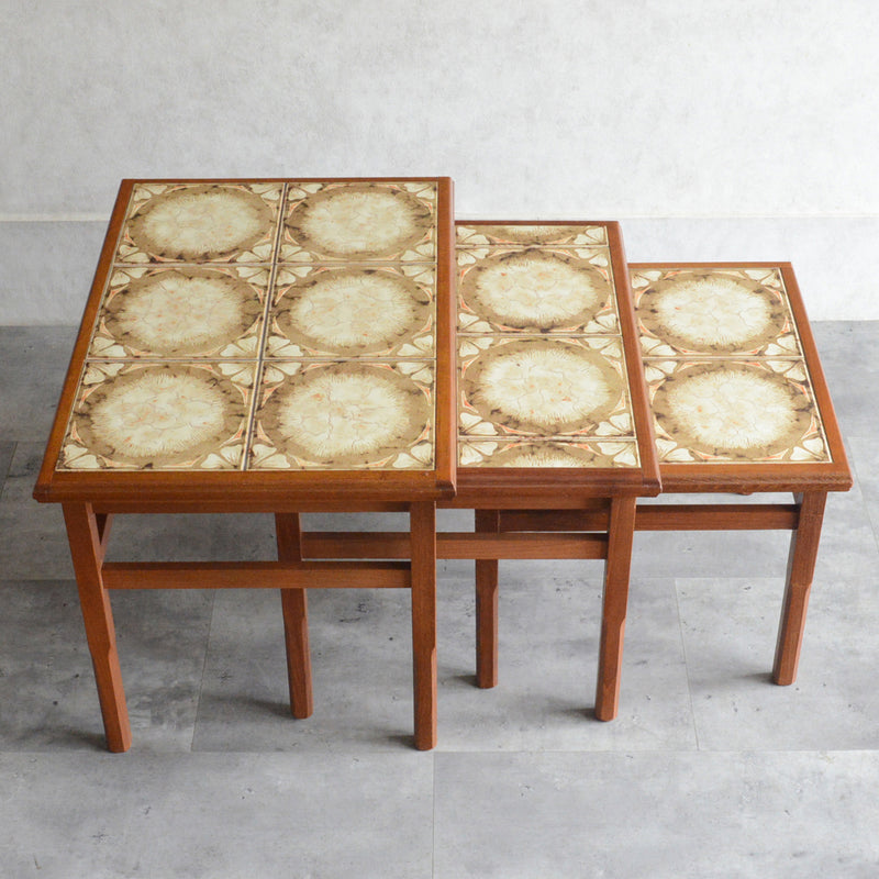 ミッドセンチュリー ヴィンテージ　タイルトップネストテーブル 14