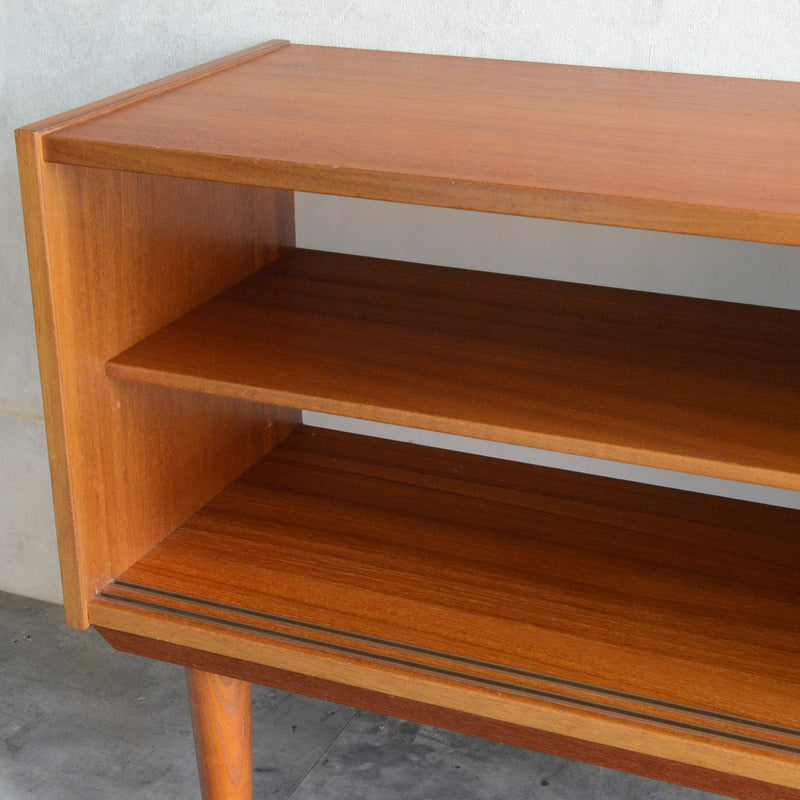 デンマークヴィンテージ　チーク キャビネット 6-78 (ストライプガラス戸付）