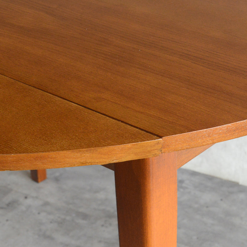 ミッドセンチュリー バタフライ ラウンド テーブル10（天板剥離再塗装済）