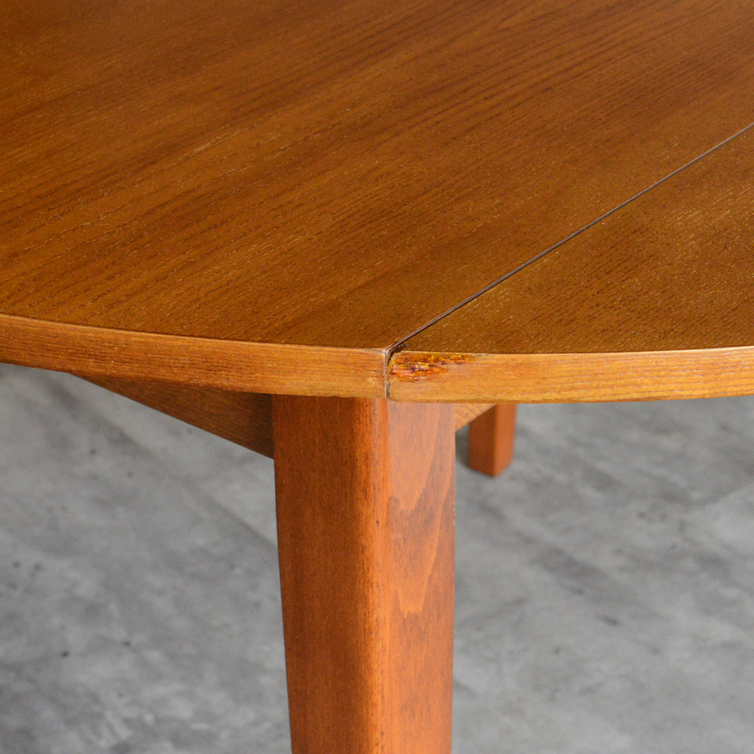 ミッドセンチュリー バタフライ ラウンド テーブル10（天板剥離再塗装済）