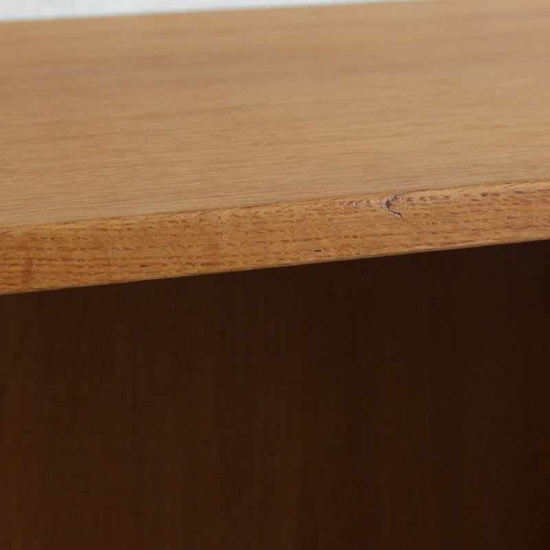 デンマーク ヴィンテージ　オーク シェルフ5-75（木扉付）