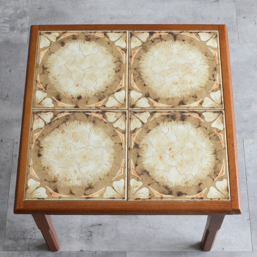 ミッドセンチュリー ヴィンテージ　タイルトップネストテーブル 14