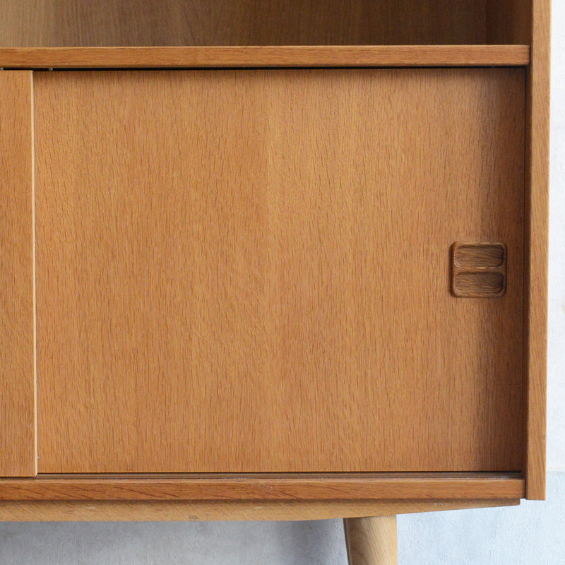 デンマーク ヴィンテージ　オーク シェルフ5-75（木扉付）