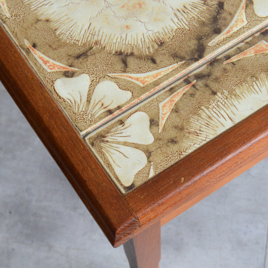 ミッドセンチュリー ヴィンテージ　タイルトップネストテーブル 14