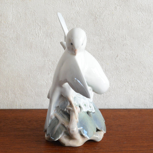 Royal Copenhagen　フィギュリン   Love Birds 鳩　 px-29