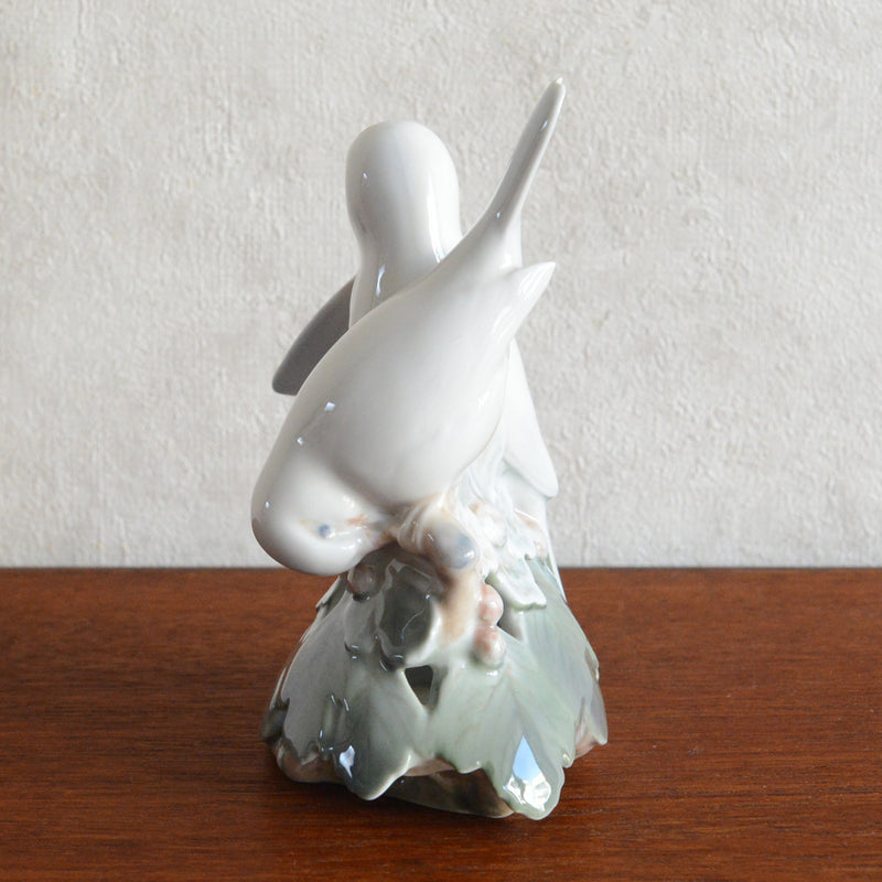Royal Copenhagen　フィギュリン   Love Birds 鳩　 px-29