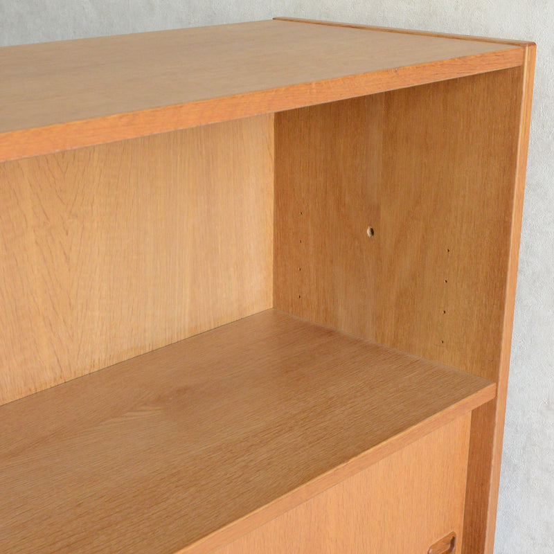 デンマーク ヴィンテージ　オーク シェルフ5-75（木扉付）