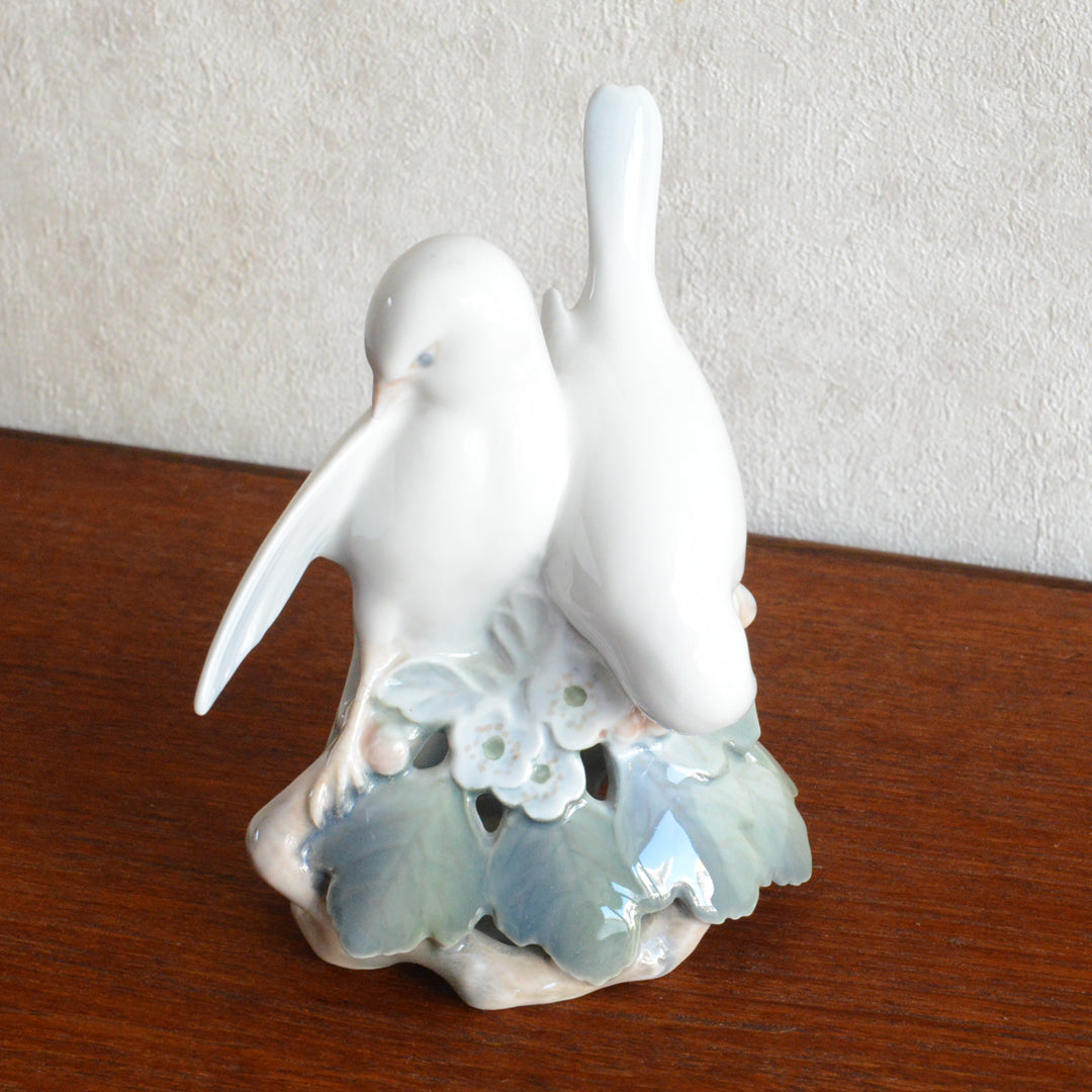 Royal Copenhagen　フィギュリン   Love Birds 鳩　 px-29