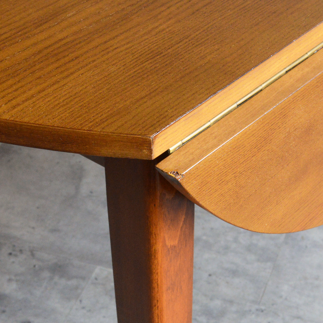 ミッドセンチュリー バタフライ ラウンド テーブル10（天板剥離再塗装済）