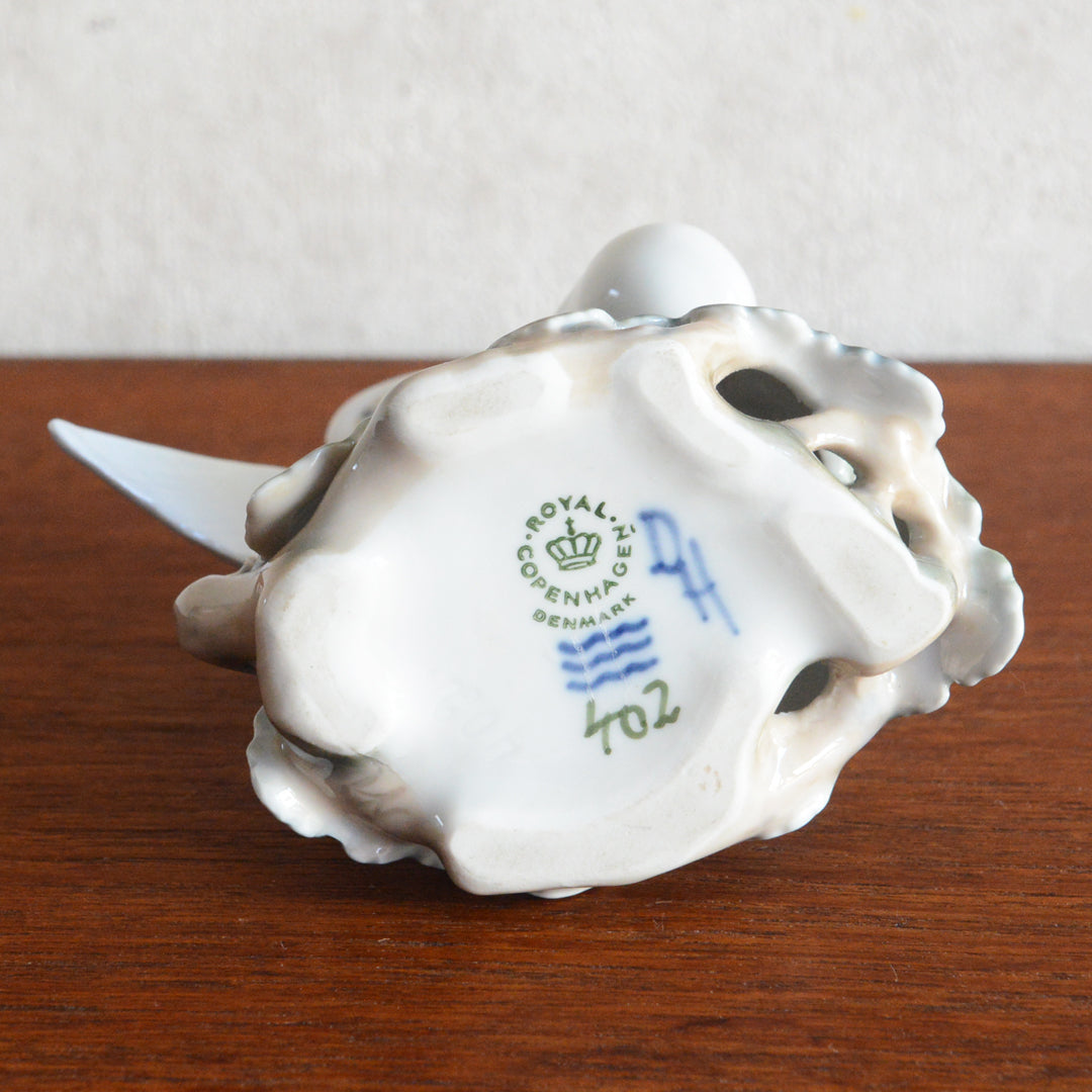 Royal Copenhagen　フィギュリン   Love Birds 鳩　 px-29