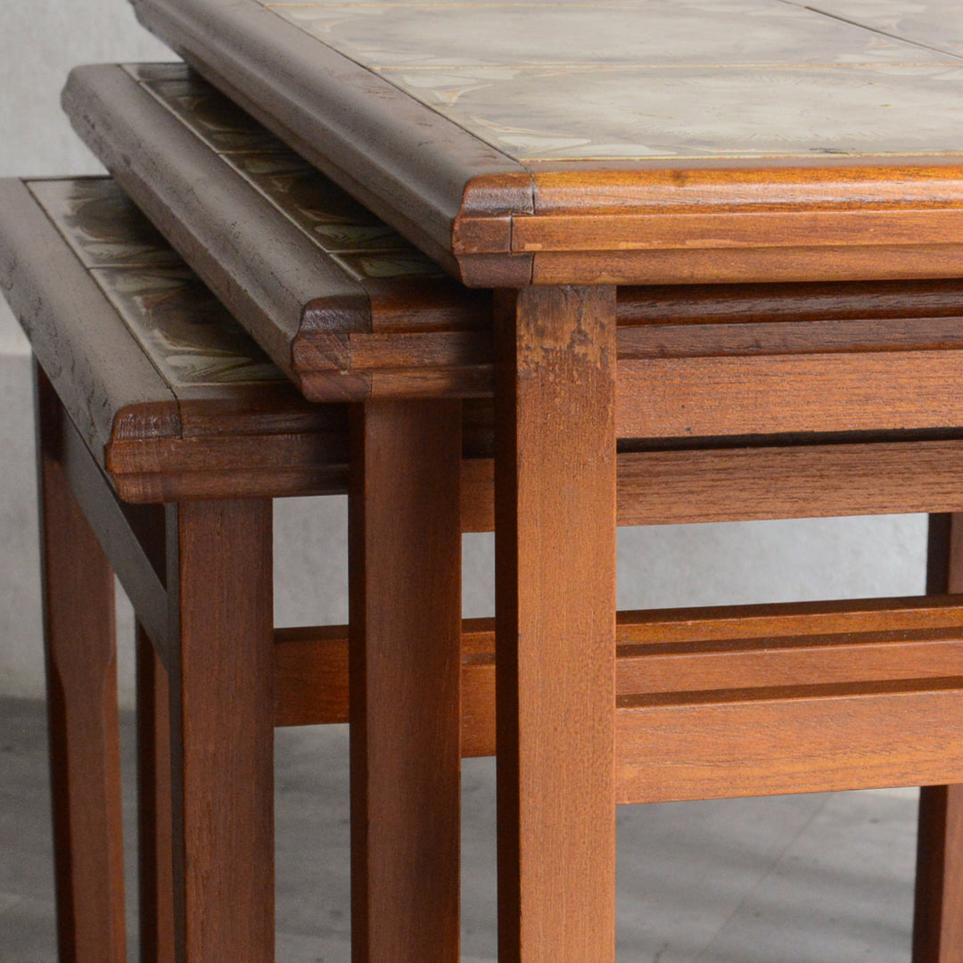 ミッドセンチュリー ヴィンテージ　タイルトップネストテーブル 14