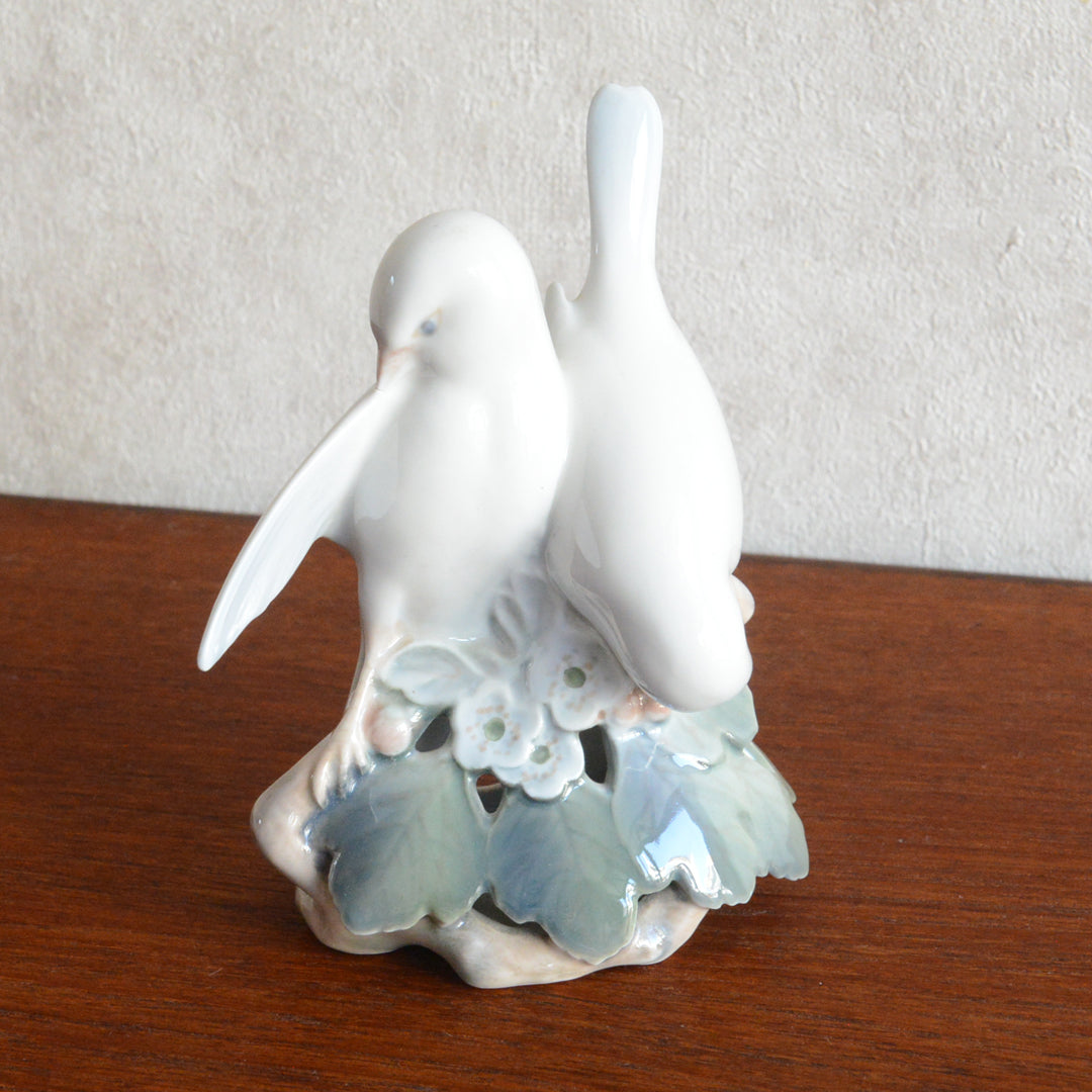 Royal Copenhagen　フィギュリン   Love Birds 鳩　 px-29