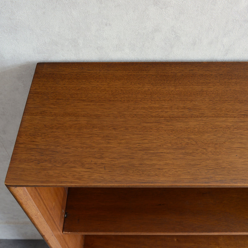 Herbert E. Gibbs ガラスキャビネット(木扉付）42