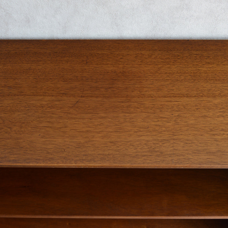 Herbert E. Gibbs ガラスキャビネット(木扉付）42