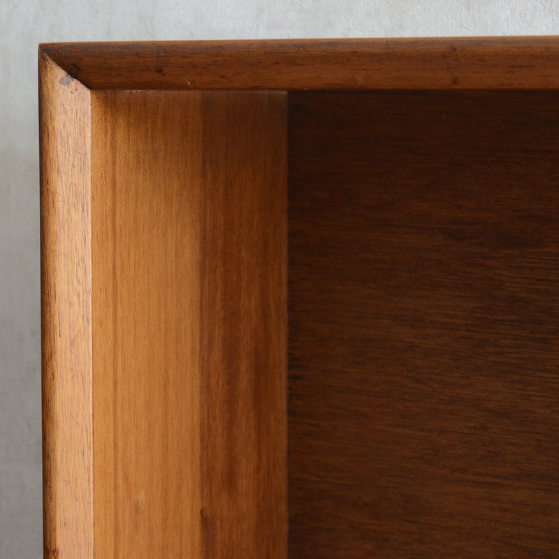 Herbert E. Gibbs ガラスキャビネット(木扉付）42