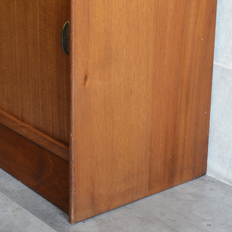 Herbert E. Gibbs ガラスキャビネット(木扉付）42