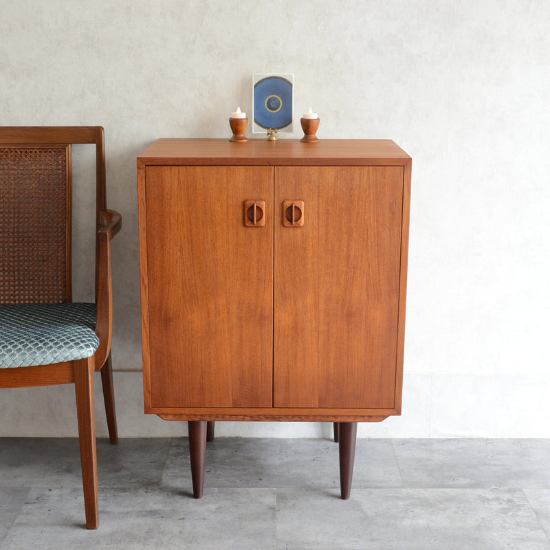 デンマークヴィンテージ チーク キャビネット5-22(オイル仕上）