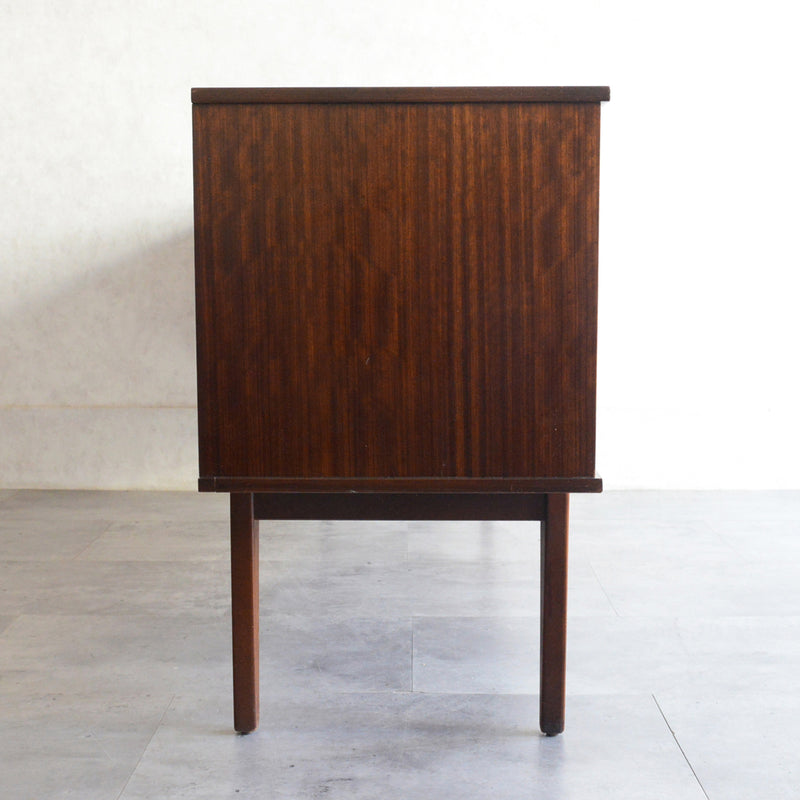 ミッドセンチュリー トーラ ショートサイドボード 73（天板剝離再塗装済）